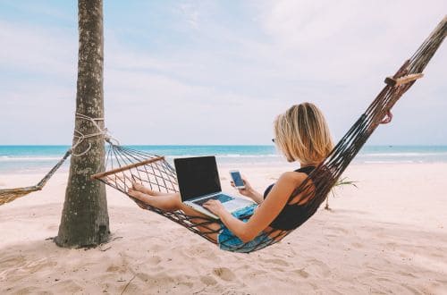 working remotely - hushcation travel trends